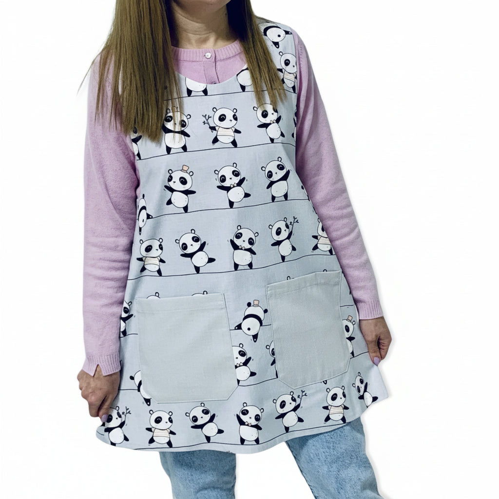 Bata estampada de pandas para professora da SuYa Shop com bolsos da cor que preferires