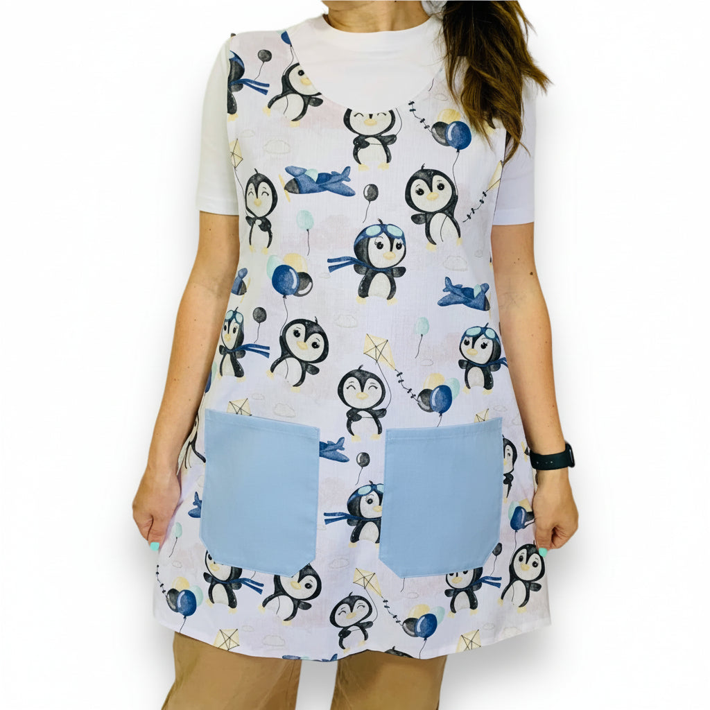 Bata de professora Pinguins da SuYa Shop, tamanhos XS a 2XL, feita à mão em Espanha
