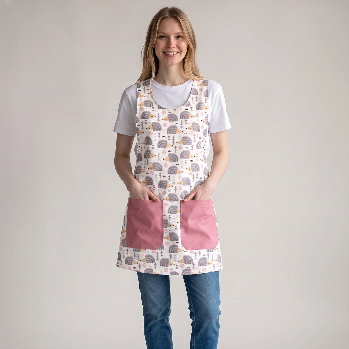 Bata de professora SuYa Shop com estampado de ouriços e bolsos cor-de-rosa, ideal para professoras e para a escola