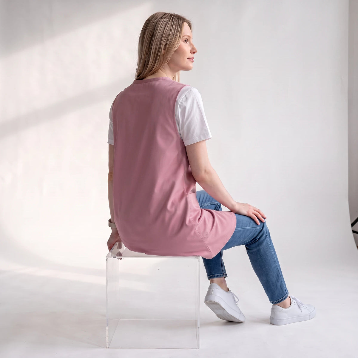 Bata de professora SuYa Shop cor-de-rosa com botões de flores, padrão vichy ideal para professoras na escola