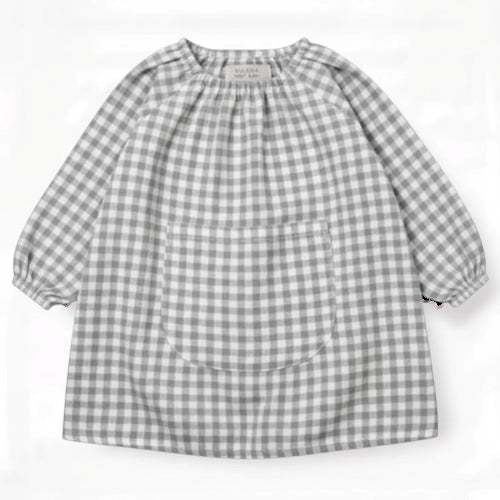 Babi infantil clásico de vichy beige para guardería, con bolsillo delantero y puños elásticos